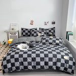 Grid Pattern Bedding Set